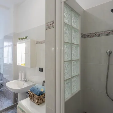 公寓 A Casa Di Enza By Wonderful Italy *